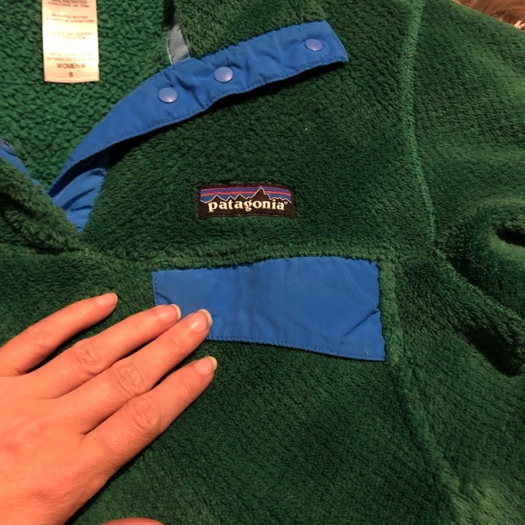 Patagonia womens small green and blue pullover - Picture 3 of 4